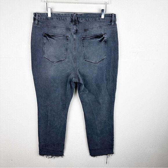 Good American Grey Skinny Tapered Crop Jeans Stretch Size 18 - Picture 5 of 8